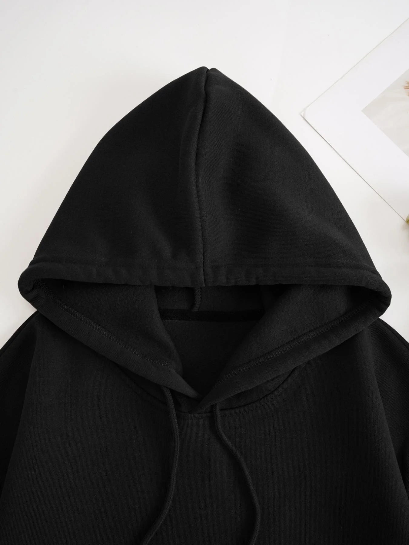 Unisex Casual Hoodie – Loose Fit Pullover Sweatshirt with Pocket