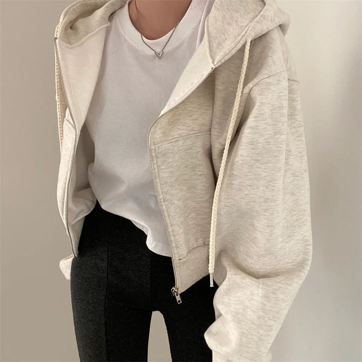 Women’s Oversized Zip-Up Hoodie – Retro Casual Style